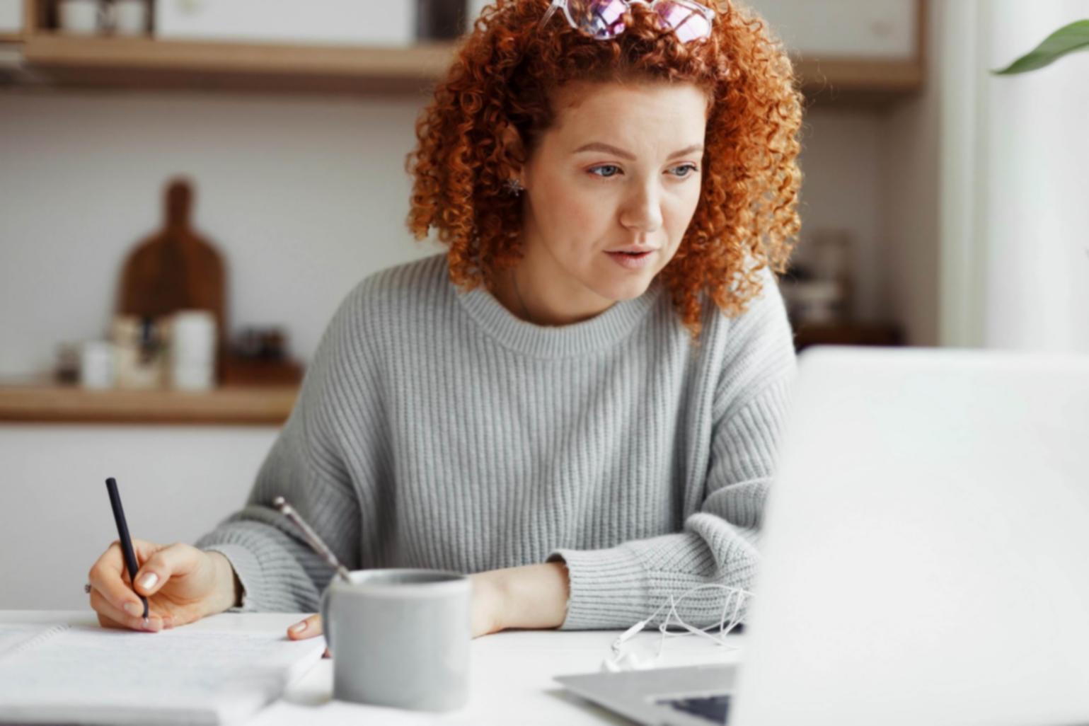Applied B2C marketing course — channel strategy and consumer data